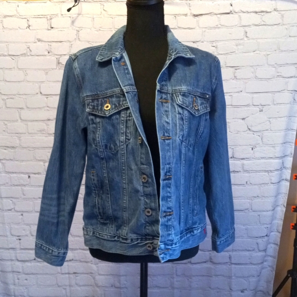 Lucky Brand Jean Jacket. EUC Ladies size Large